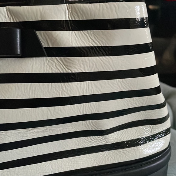 Kate Spade Elena Chelsea Park Purse - Picture 5 of 16